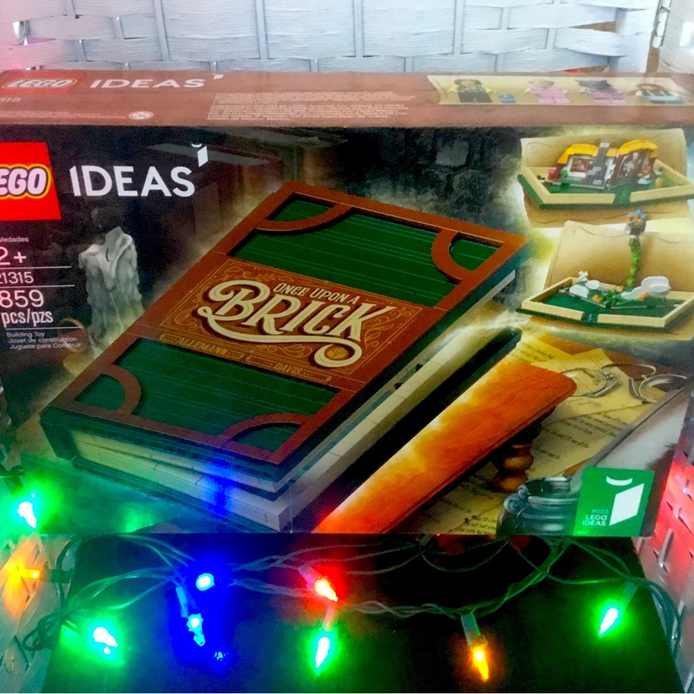 Lego Ideas Once Upon a Brick 21315 NISB w/ Scuffs Dents Creases - Picture 2 of 16